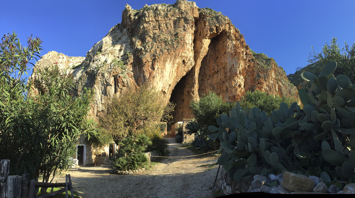 Scurati and the Mangiapane Cave